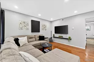 10032 Sakura Dr, Saint Louis, MO 63128 - Photo 3