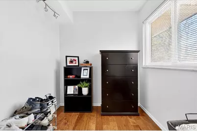 10032 Sakura Drive, Saint Louis, MO 63128 - Photo 19