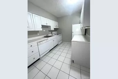 4774 Kings Drive #G, Saint Louis, MO 63116 - Photo 3