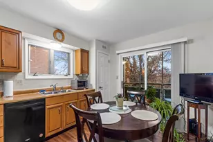 526 Sarah Ln, Creve Coeur, MO 63141 - Photo 9