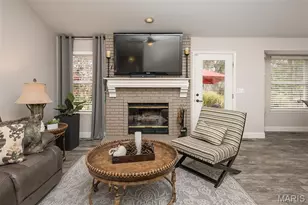 563 Beacon Point Ln, Wildwood, MO 63040 - Photo 9