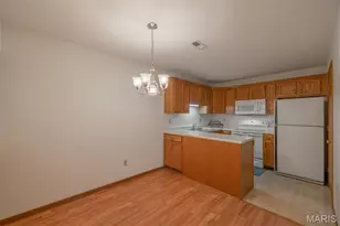 108 King Dr, Saint Charles, MO 63303 - Photo 5