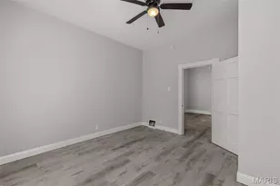 4035 Schiller Pl, Saint Louis, MO 63116 - Photo 15