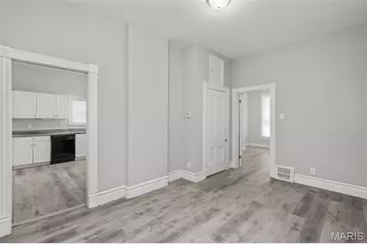 4035 Schiller Place, Saint Louis, MO 63116 - Photo 11