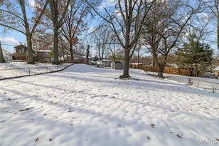 2393 Wesford Dr, Maryland Heights, MO 63043 - Photo 41