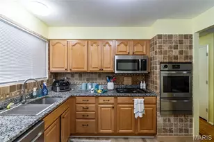 2393 Wesford Dr, Maryland Heights, MO 63043 - Photo 21