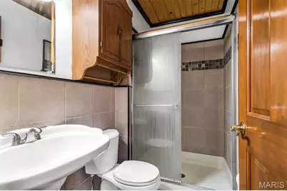 2711 Windford Court, Oakville, MO 63129 - Photo 17