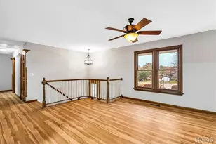 2711 Windford Ct, Oakville, MO 63129 - Photo 3