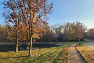 274 Falling Leaves Ct, Creve Coeur, MO 63141 - Photo 65