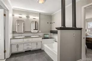 180 Borders Dr, Lake Ozark, MO 65049 - Photo 17