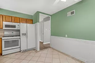 10738 St Cosmas Ln, Saint Ann, MO 63074 - Photo 13