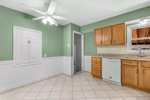 10738 St Cosmas Ln, Saint Ann, MO 63074 - Photo 11