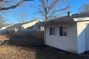 9737 Wendell Dr, Saint Louis, MO 63136 - Photo 5