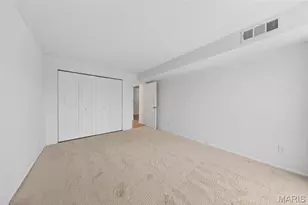 10358 Chimney Rock Dr, Creve Coeur, MO 63146 - Photo 13