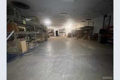 9279 Hallsferry Road, Jennings, MO 63136 - Photo 13