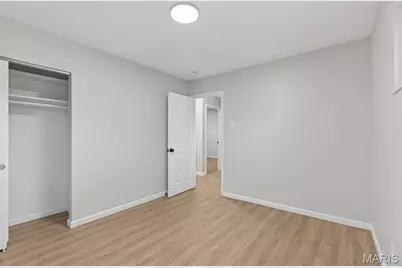 9225 Corregidor Avenue, Saint Louis, MO 63134 - Photo 17