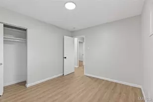 9225 Corregidor Ave, Saint Louis, MO 63134 - Photo 17