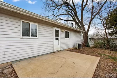 9225 Corregidor Avenue, Saint Louis, MO 63134 - Photo 21