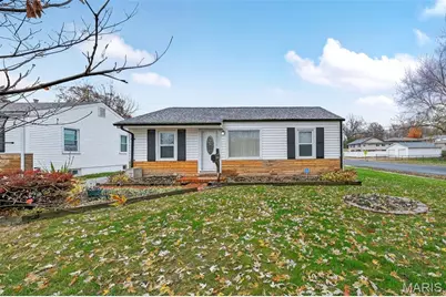 9623 Theodosia Avenue, Saint Louis, MO 63114 - Photo 1