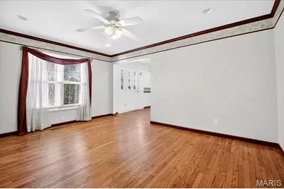7060 Howdershell Road, Hazelwood, MO 63042 - Photo 9