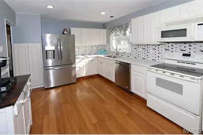 16 Atwater Drive, Saint Peters, MO 63376 - Photo 9