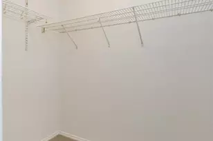 1048 King Henry Ct, Creve Coeur, MO 63146 - Photo 15