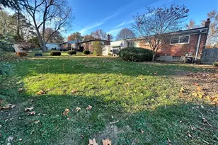 7424 Anrose Dr, University City, MO 63130 - Photo 17