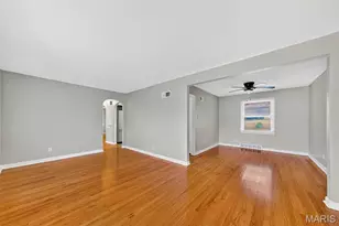 9279 Dell Ct, Bellefontaine Neighbors, MO 63137 - Photo 5