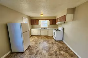 408 Coppinger Dr, Ferguson, MO 63135 - Photo 7