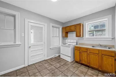 4421 Minnesota Avenue, Saint Louis, MO 63111 - Photo 7