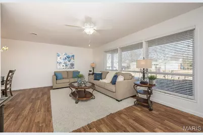 4852 Danebury Drive, Saint Louis, MO 63128 - Photo 7