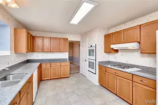 14628 Big Timber Ln, Chesterfield, MO 63017 - Photo 15