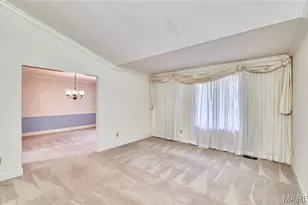 14628 Big Timber Ln, Chesterfield, MO 63017 - Photo 7