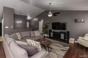 8039 Pinetop Dr, Unincorporated, MO 63129 - Photo 5