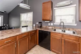 8039 Pinetop Dr, Unincorporated, MO 63129 - Photo 9