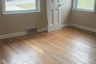 2032 Stillwater Dr, Saint Louis, MO 63114 - Photo 5