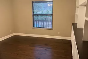 698 Trailcrest Ct, Kirkwood, MO 63122 - Photo 27