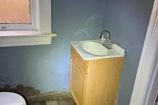 2111 E College Ave, Saint Louis, MO 63107 - Photo 9