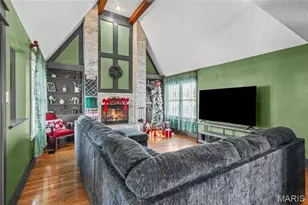 6115 Terri Lynn Dr, Affton, MO 63123 - Photo 9