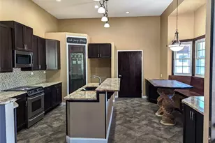 630 Lamplight Ln, Hazelwood, MO 63042 - Photo 5