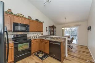 160 Baxter Commons Dr, Manchester, MO 63011 - Photo 7