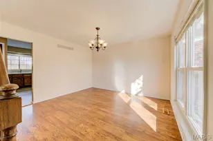 3901 Rue De Renard, Saint Louis, MO 63034 - Photo 11