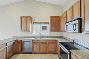 104 Amiot Ct, Chesterfield, MO 63146 - Photo 15