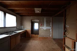 6772 Point Ct, Saint Genevieve, MO 63670 - Photo 11