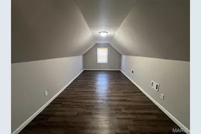 1 Lakeview Drive, Ferguson, MO 63135 - Photo 11