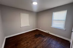 1 Lakeview Dr, Ferguson, MO 63135 - Photo 5