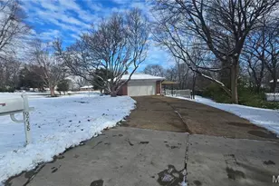 9738 Crestwick Dr, Sunset Hills, MO 63128 - Photo 43