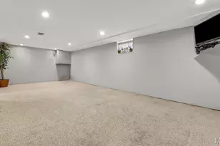 431 Kingston Dr, Saint Louis, MO 63125 - Photo 25