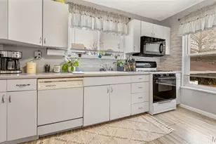 431 Kingston Dr, Saint Louis, MO 63125 - Photo 15