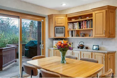 49 Granada Way, Ladue, MO 63124 - Photo 15